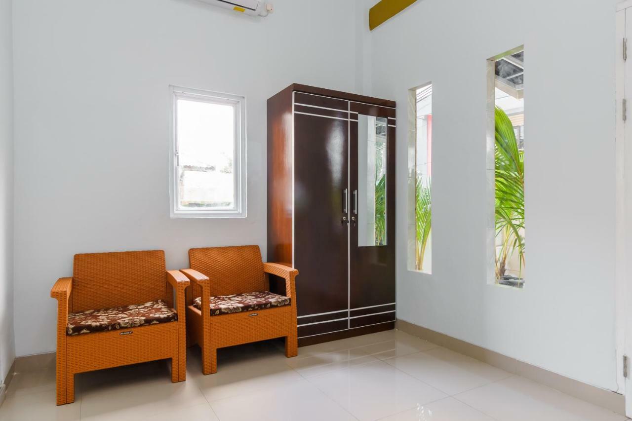 Reddoorz Syariah Near Simpang Sekip Palembang Hotel Exterior photo