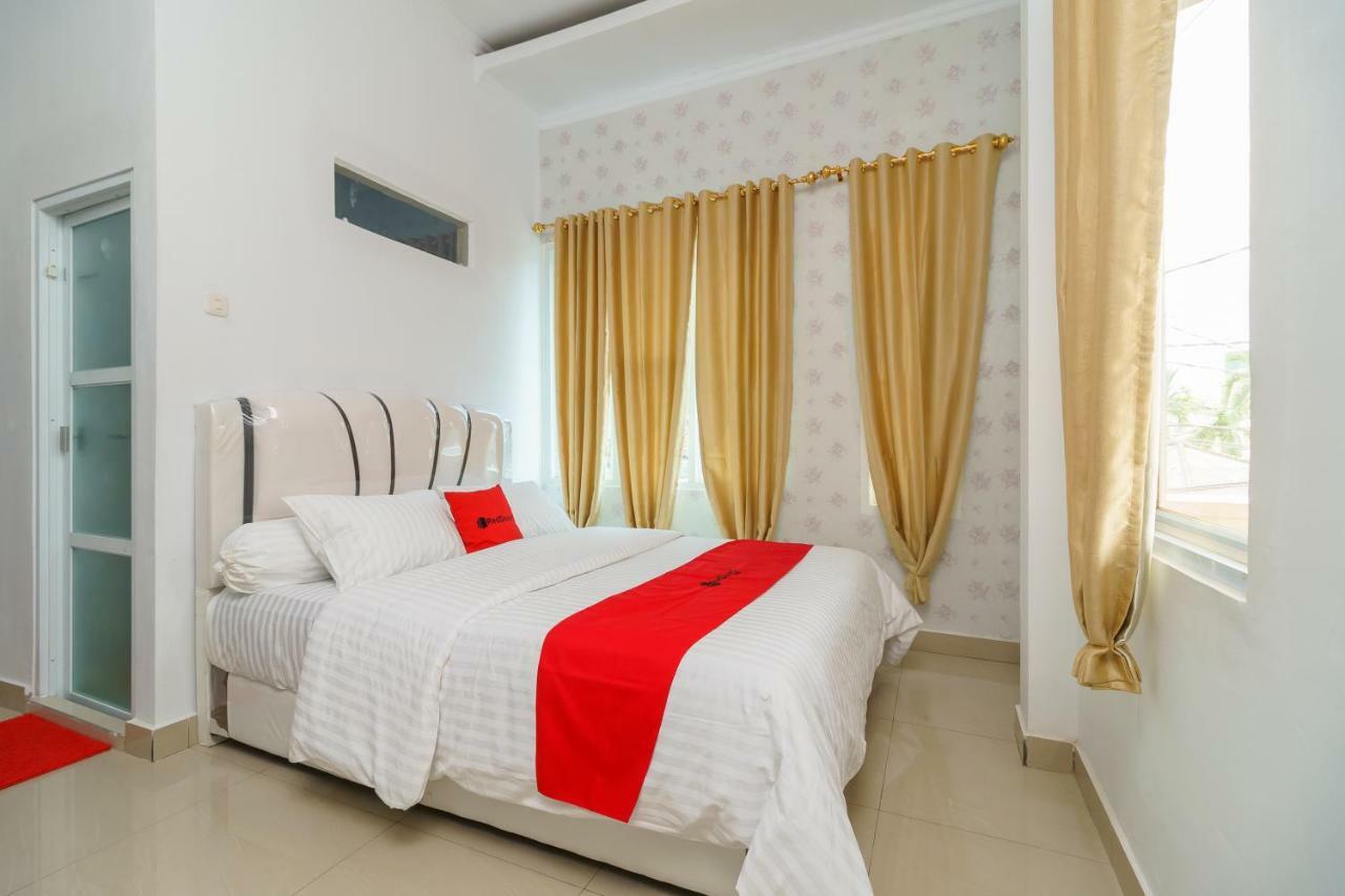 Reddoorz Syariah Near Simpang Sekip Palembang Hotel Exterior photo